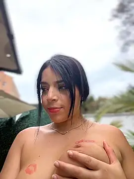 Show de MayaMoanXXX na webcam