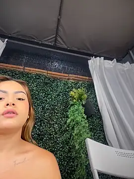 โชว์เว็บแคมของ MayaMoanXXX