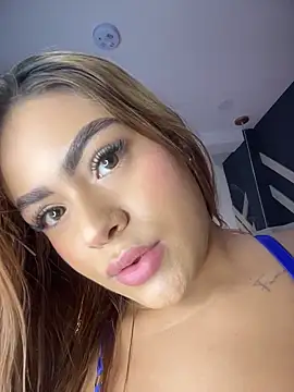 MayaMoanXXX Show in webcam