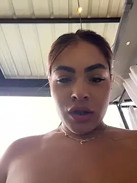 MayaMoanXXX Pertunjukan Webcam