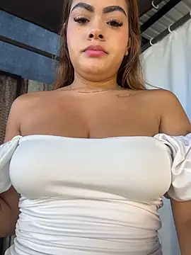 Chat XXX en directo de MayaMoanXXX