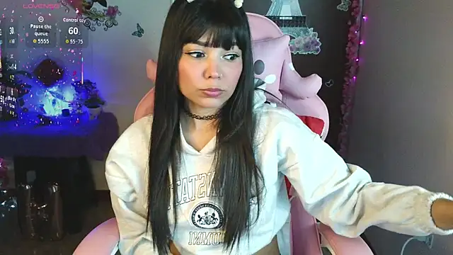 Pokazy przed kamerką – Maron_baez_18