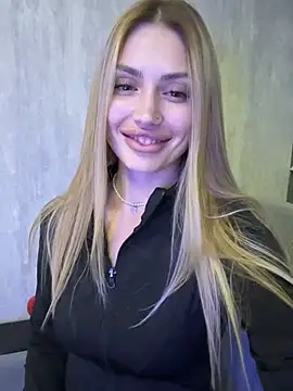 XXX chat uživo modela Elizabeth_Tay
