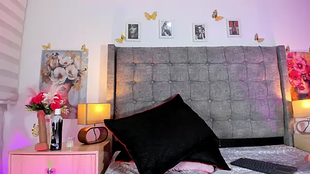 Linda_Fosterr – live chatrum