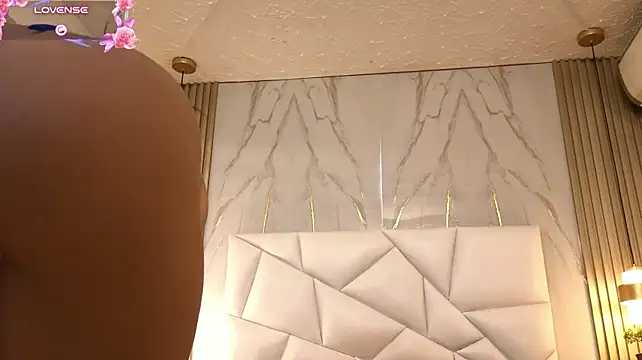 Webkamerová show miajhonsonx