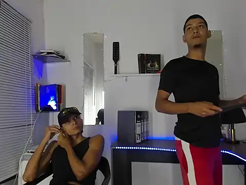 xxKamadevaxx webcam show
