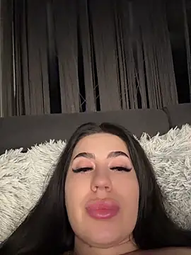 חדר צ'אט בשידור חי של Andrestarr