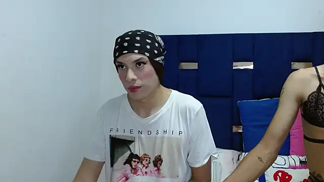 Czat XXX na żywo – PinkLuna_LolaBloom