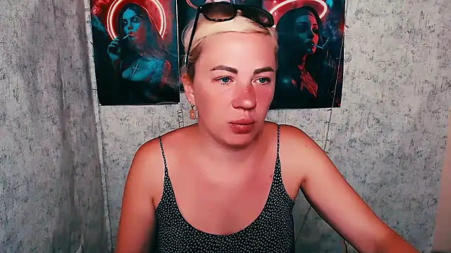 Živý XXX chat EmmaCat_