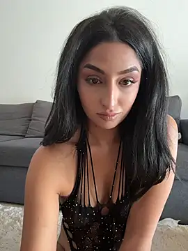 Mia_spicyyn Webbikameraesitys