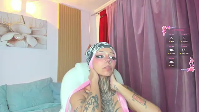 KoraRousee Chat XXX in diretta