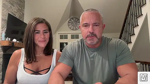 Houseofthree Show in webcam