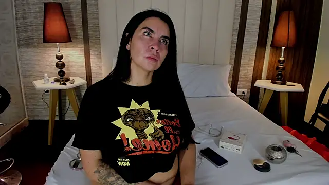 Chat XXX en directo de Hannah_Cross