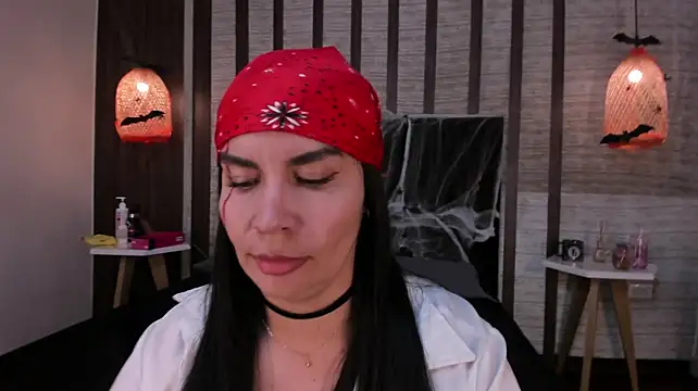 Hannah_Crossn Webbikameraesitys