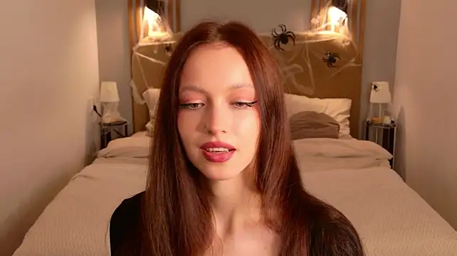 SallyPinkman Show in webcam