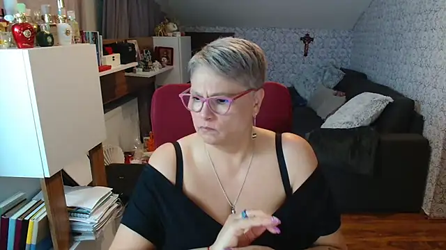 bigtits4you 现场XXX聊天