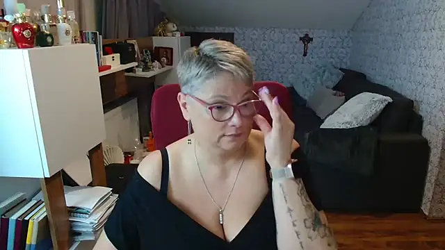 bigtits4you Chat XXX live