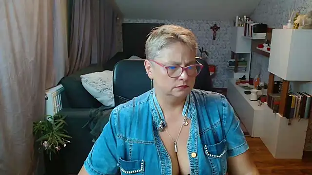 bigtits4you 라이브 XXX 채팅