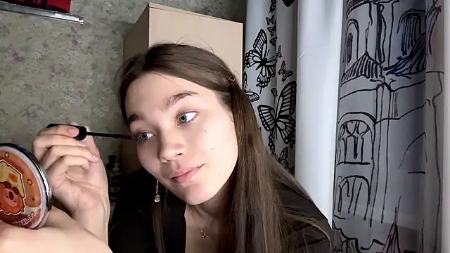 Chat soba uživo modela Cuteviola