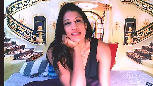 IndianSexcSmyle's Live XXX Chat