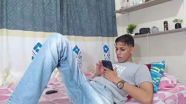 kingfm Adlı Modelin Web Kamerası Şovu