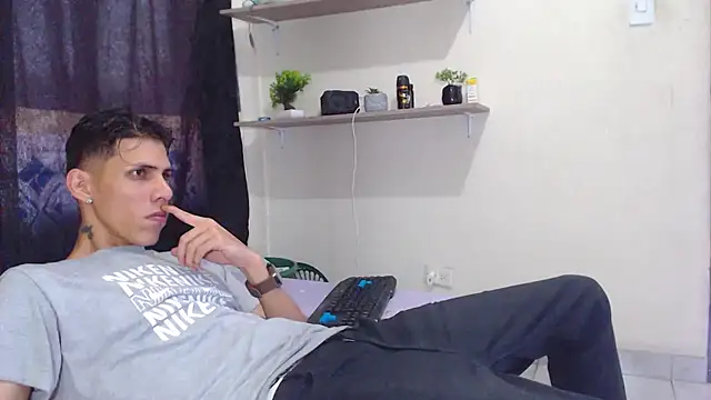 عرض كام kingfm