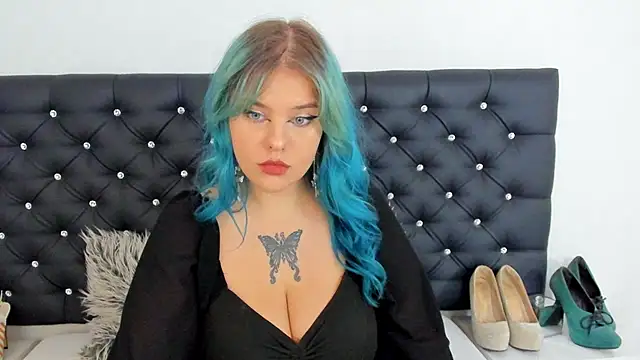Webkamerová show LunaWetPussy