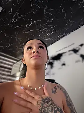 צ'אט XXX בשידור חי של Isabella-Teen