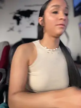 دردشة Isabella-Teen الجنسية المباشرة