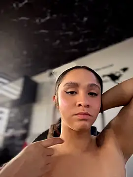 Isabella-Teen's Live XXX Chat