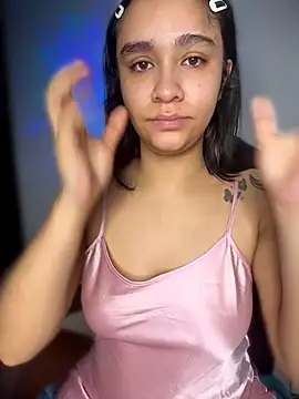 Chat XXX ao vivo de Isabella-Teen