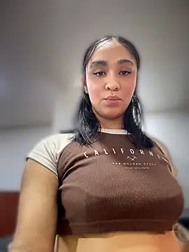 Isabella-Teen Live XXX-chat