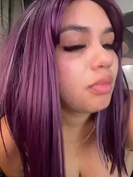innocenttemplegirl's Live XXX Chat