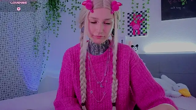 عرض كام LilithPoison