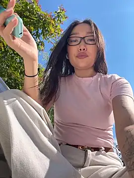 XXX chat uživo modela trytomakememoam
