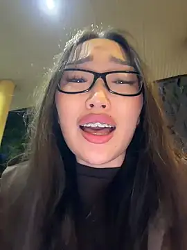 trytomakememoam webcam show