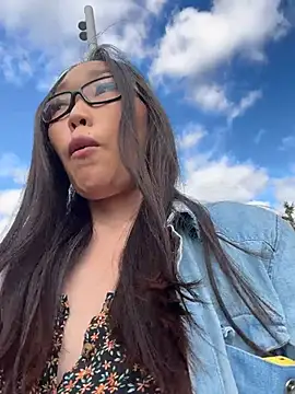 trytomakememoam's Webcam Show