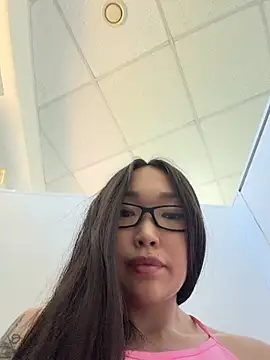 trytomakememoam's Webcam Show