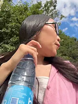 הופעת וובקאם של trytomakememoam