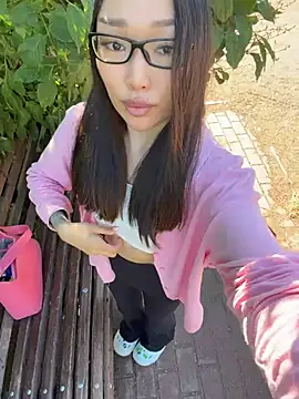 trytomakememoam's Live XXX Chat