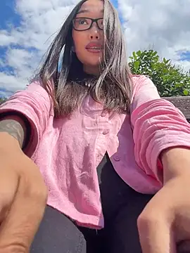 trytomakememoam's Webcam Show