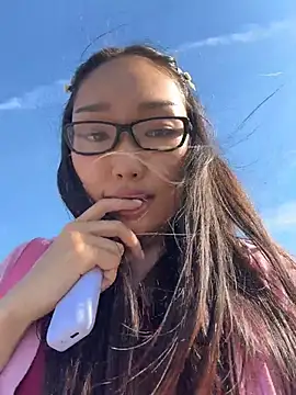 XXX chat uživo modela trytomakememoam