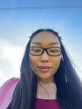 trytomakememoam's Webcam Show