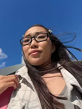 trytomakememoam's Webcam Show