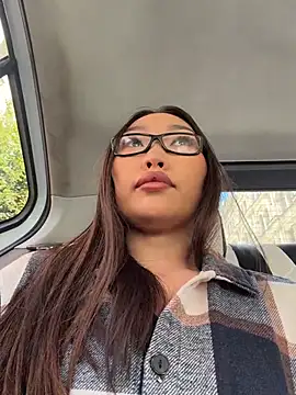 Chat +18 de trytomakememoam ao vivo