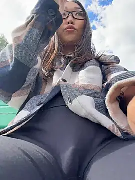 trytomakememoam's Webcam Show