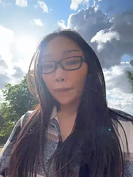 trytomakememoam Pertunjukan Webcam