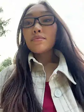 Chat XXX en directo de trytomakememoam