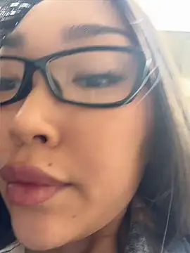trytomakememoam Pertunjukan Webcam