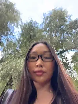 trytomakememoam Pertunjukan Webcam